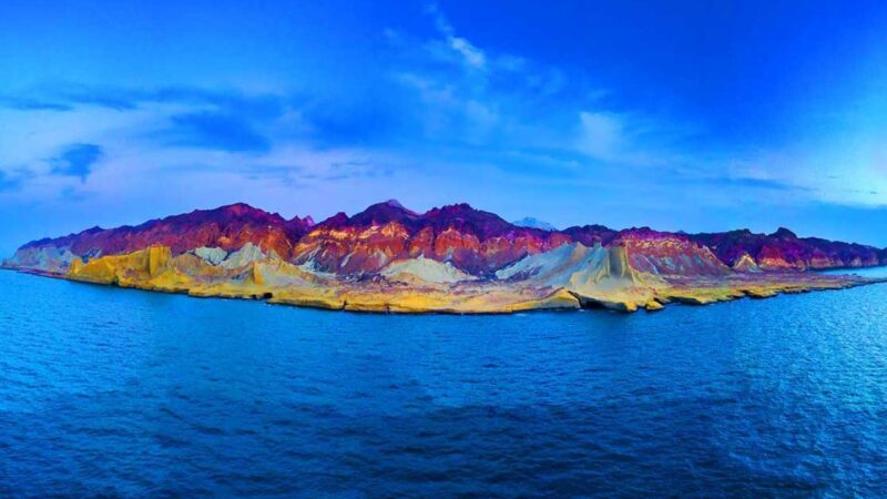 Hormuz Island Overview